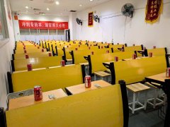 瀚宣博大滚动教学和专项训练，专转本英语逆袭攻略